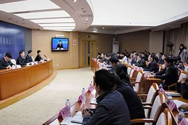 锰委员会召开视频会议，号召全面开展行业自救