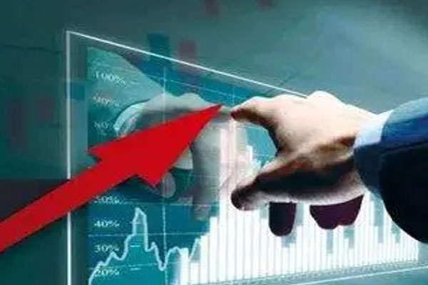 沪指维持窄幅震荡，创业板指涨超1%