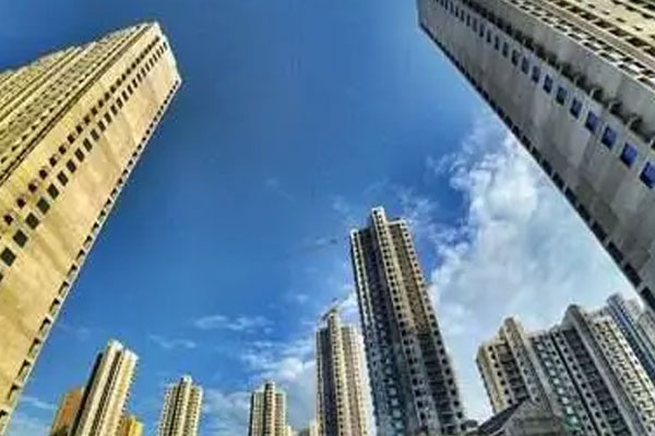 房地产等低位板块崛起，滨江集团等多股涨停