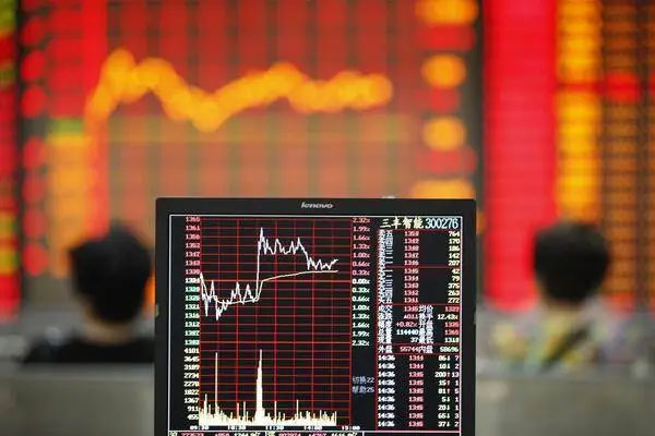 沪指震荡走强涨逾1%，创业板指涨近2%