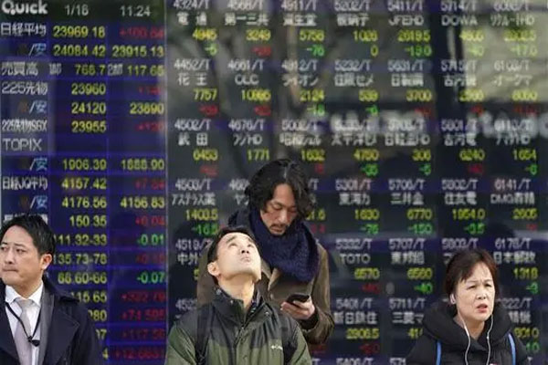 日经225指数盘中跌破26000点，触及将近3个月新