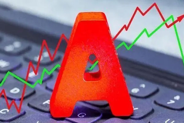 沪指跌超1%失守3100点，创业板指盘跌超2%