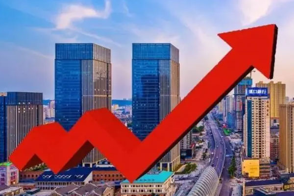 地产股分化明显，信达地产、中华企业等多股跌停
