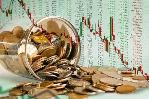 基金持仓换手率高达2929.90%，半年持仓换手率高达1777.18%