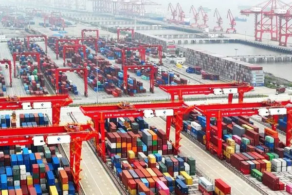 昆山外贸进出口总值2605.9亿元，较去年同期增长5.4%
