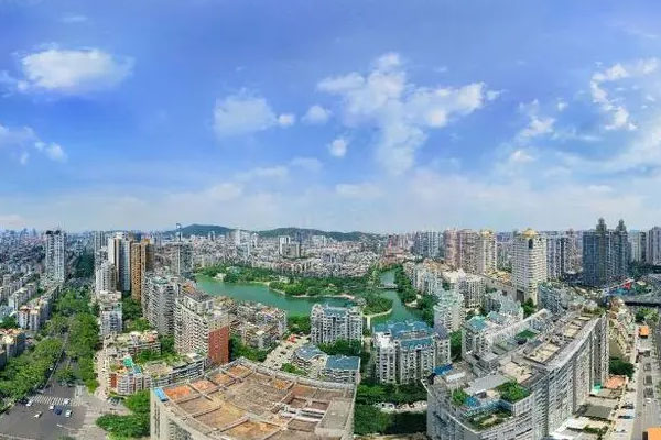 厦门市泓垚盛房地产首轮即加价1亿元，以48.4亿元竞得