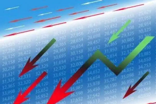港股三大指数低开低走，美团跌超2%